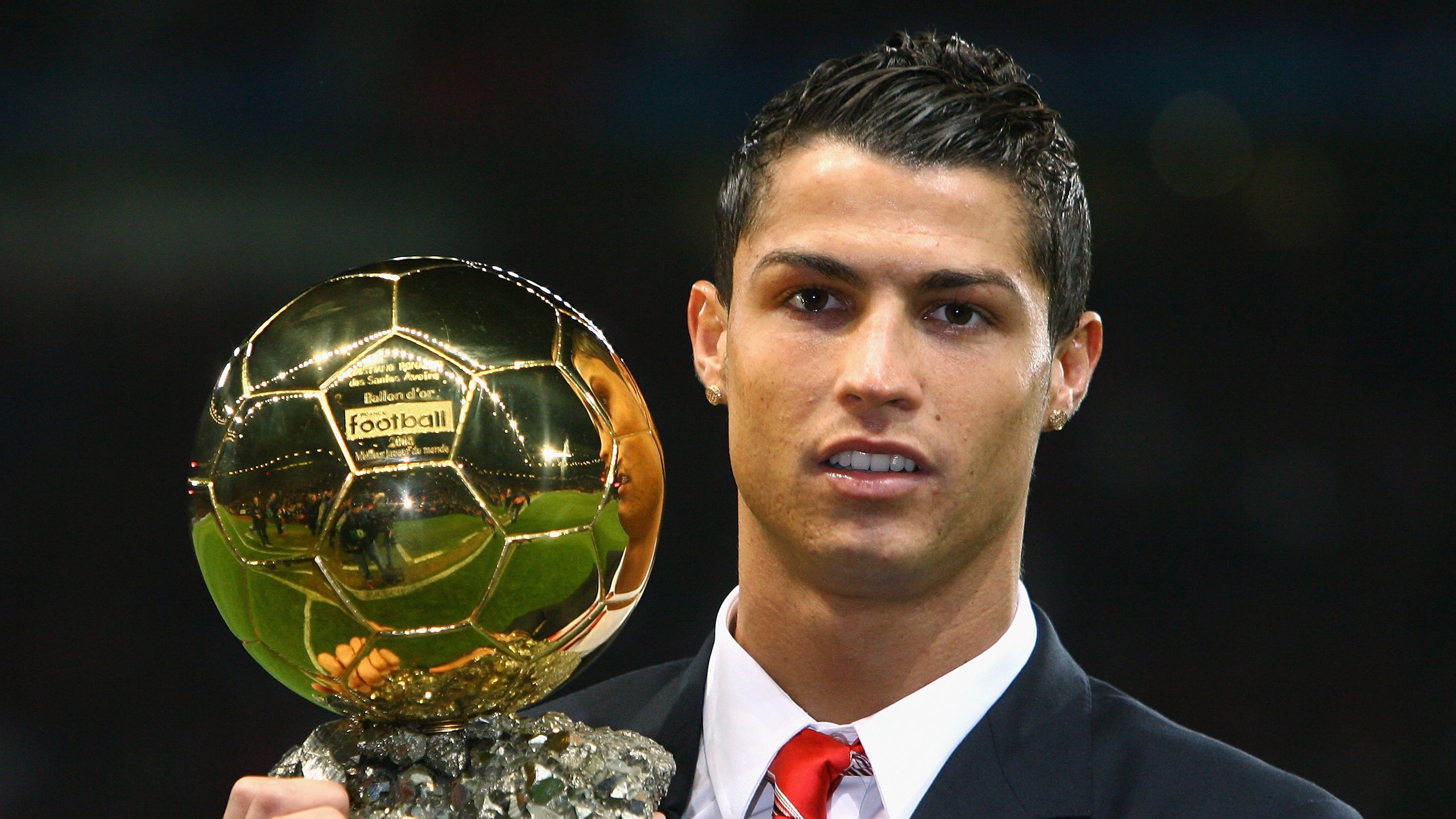 冰球赛场上的速度与激情，冰球运动员速度